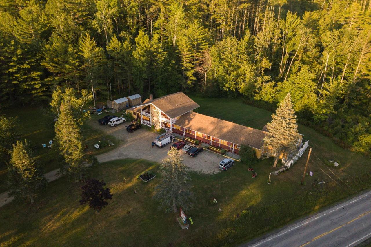 Snowdon Chalet Motel Londonderry Extérieur photo