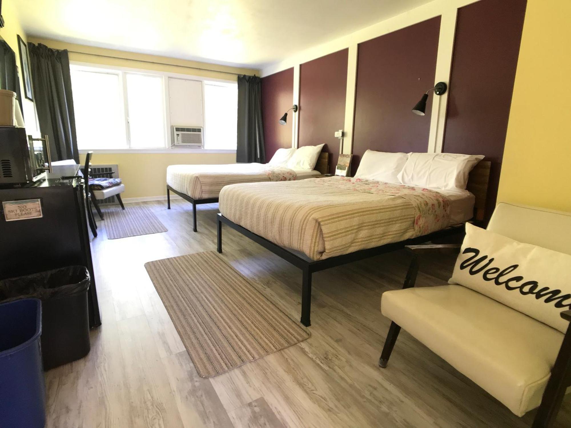 Snowdon Chalet Motel Londonderry Extérieur photo